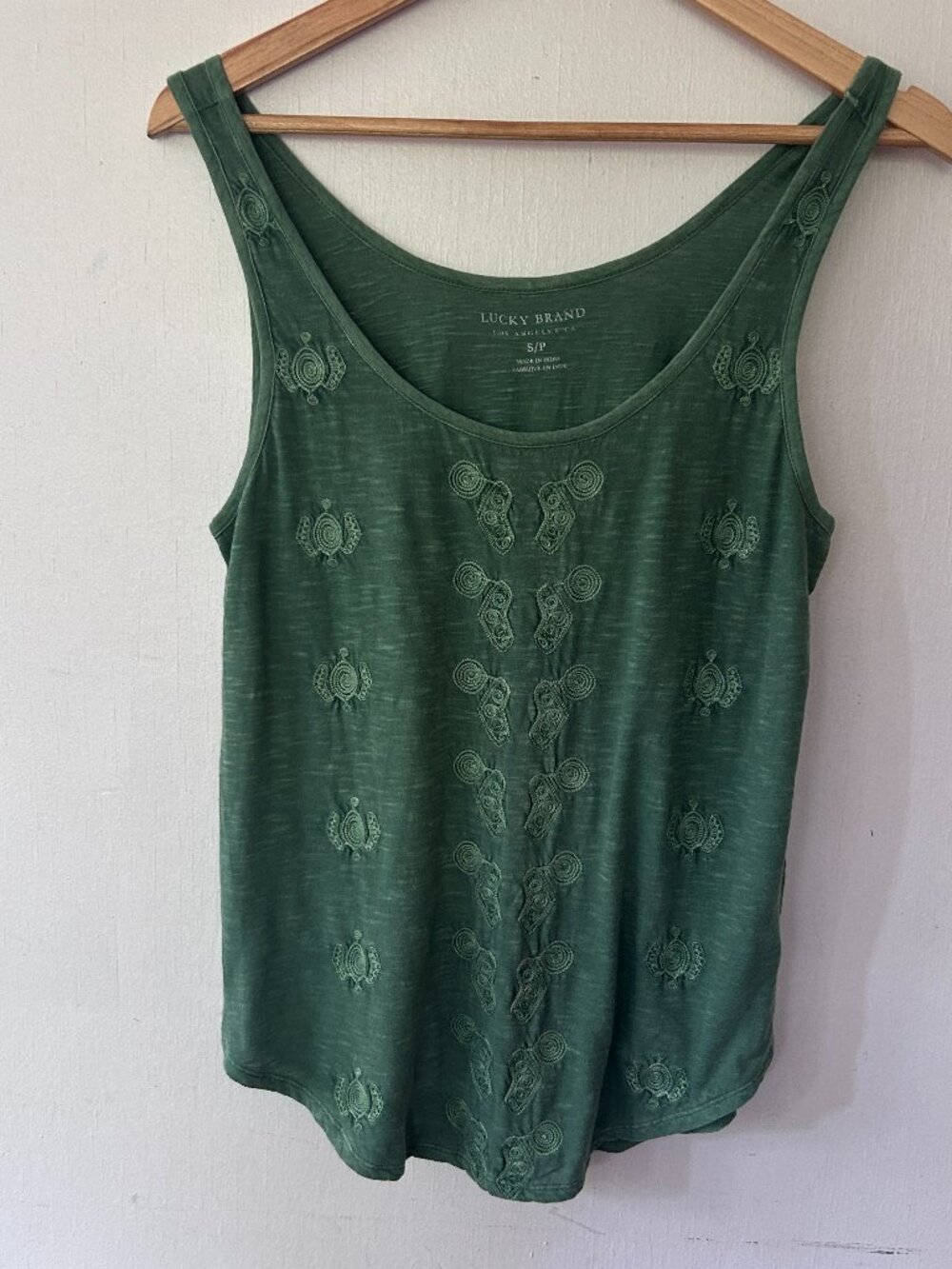 Lucky Brand Sage Green Tank Top Small Embroidered Sea Turtles Boho Yogi